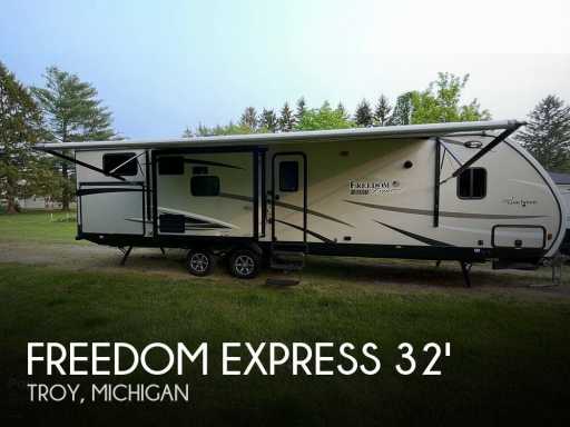 2018 Coachmen RV freedom express