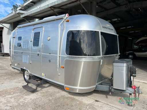 2012 Airstream flying cloud 19