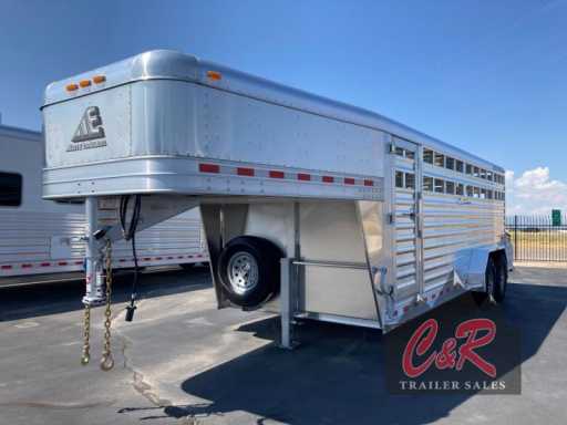 2023 Elite open stock 20' gooseneck horse trailer