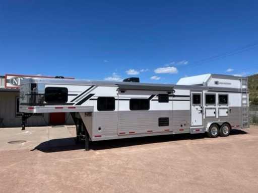 2023 smc 3 horse side load gooseneck trailer with 16' living quarters