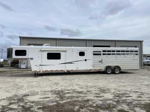 2019 Trails West 16' livestock gooseneck trailer with 11' living quarters
