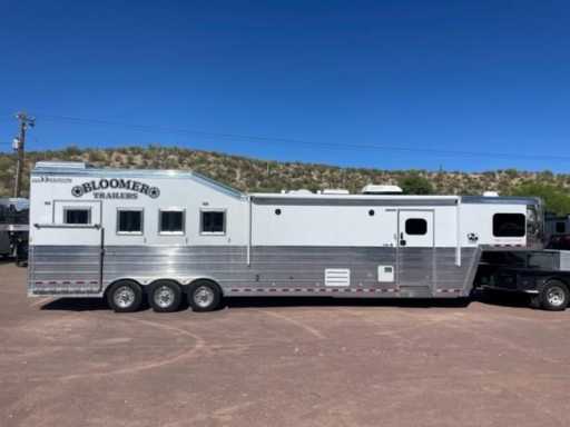 2022 Bloomer 4 horse side load gooseneck trailer with 14'8 outlaw conversions