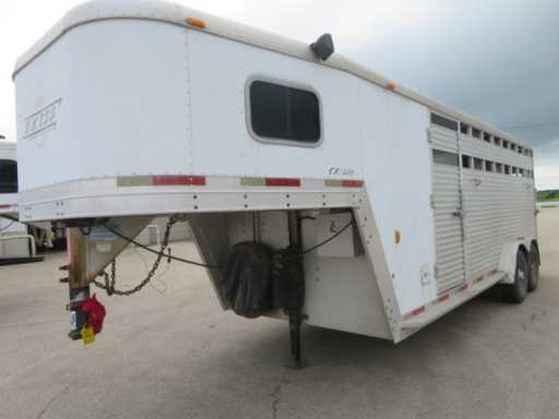 2003 Exiss 3 horse gooseneck trailer
