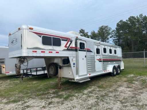 2005 4-star 4 horse gooseneck trailer with 6' weekender