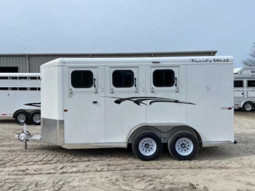 2024 Trails West 3 horse bumper pull trailer