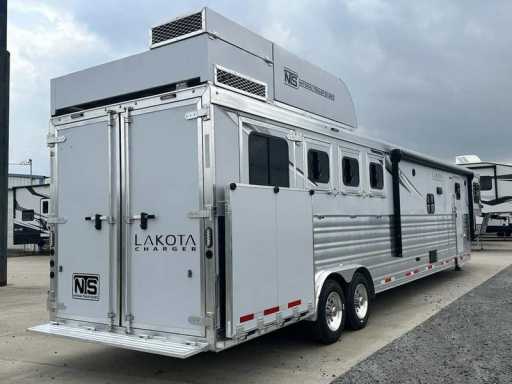 2025 Lakota charger 4 horse side load gooseneck trailer with 15' living quarters