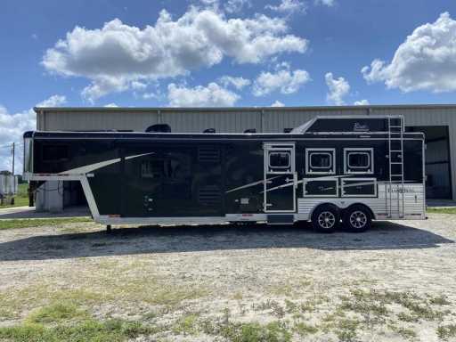 2020 Bison 3 horse gooseneck trailer with 13' living quarters