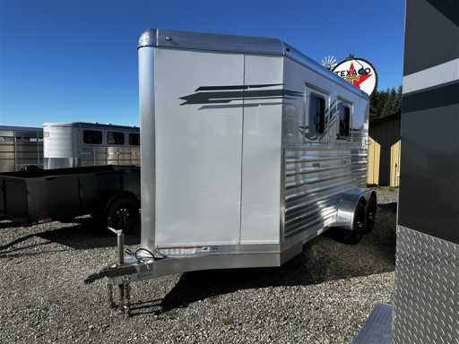 2024 4-star 2-horse 7 1/2' tall bumper pull trailer