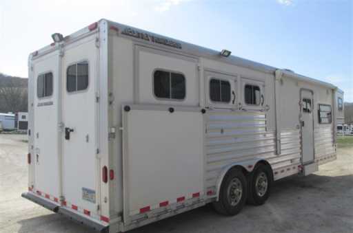 2014 Elite 3 horse side load- clean, one-owner !!