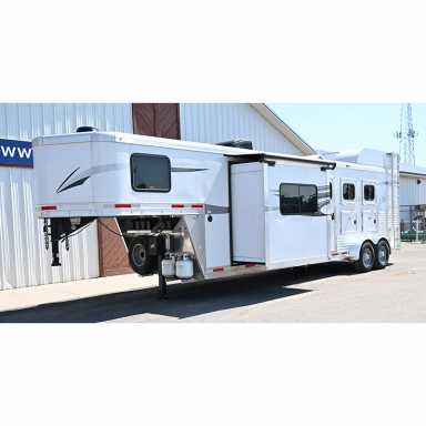2020 Lakota charger 3 horse trailer 11' lq model c311
