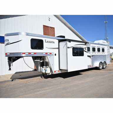 2015 Lakota charger 4 horse trailer 11' lq model c411rk