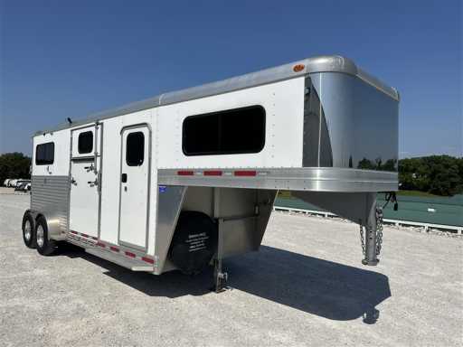 2015 Adam 6'6" x 18' aluminum 2 horse straight load trailer