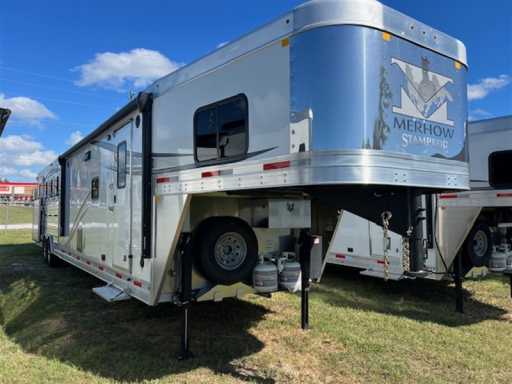 2023 Merhow 8' wide 4 horse side load with 16' living quarters