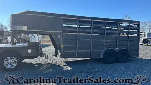 2014 Delta 4 horse, straight ld, 16' stock trailer