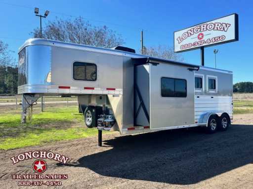 2023 Exiss 2 horse 10' living quarter with slide out