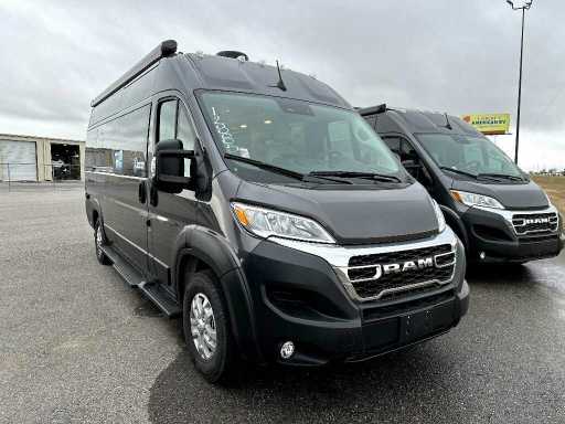 2024 Thor Motor Coach sequence 20l