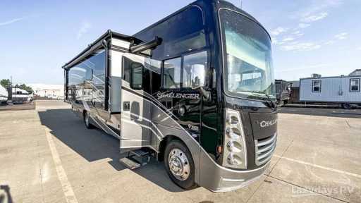 2023 Thor Motor Coach challenger 37fh