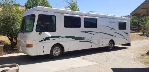 2000 Harney Coach Works 37