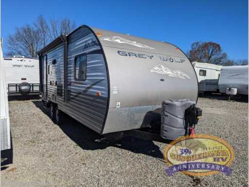 2013 Forest River cherokee grey wolf 19rr