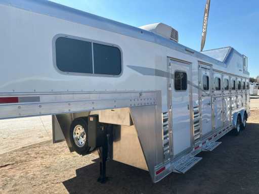 2024 Platinum Coach 6 horse 8 wide trailer special with smart tack