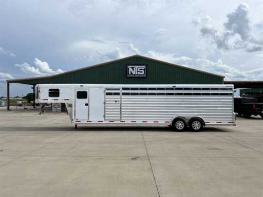 2023 Exiss 6 horse gooseneck trailer with trainers split tack