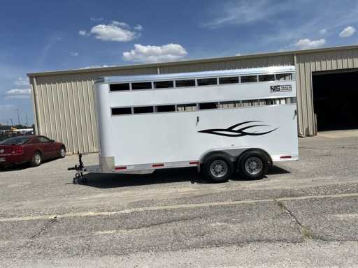 2024 Shadow 3 horse bumper pull trailer