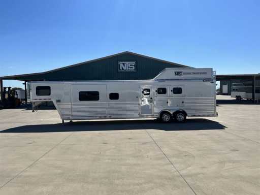 2024 Cimarron 3 horse side load gooseneck trailer with 15' outla