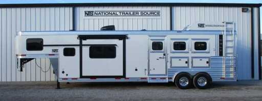 2024 Lakota 3 horse gooseneck trailer with 13' living quarters