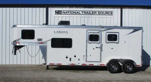 2023 Lakota charger 2 horse gooseneck trailer with 7' living q