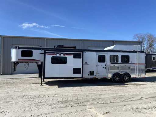 2023 Bison 3 horse gooseneck trailer with 13' living quarters
