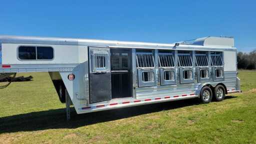 2024 Platinum Coach 6 horse 7'6" wide drop down windows & werm floor
