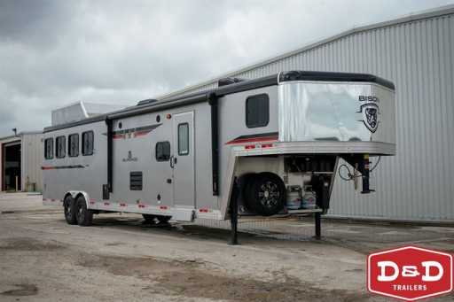 2023 Bison 4 horse living quarters with slide out