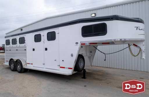 2023 Trails West sierra 3 horse trailer
