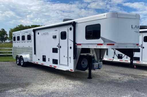 2024 Lakota colt 49 horse trailer