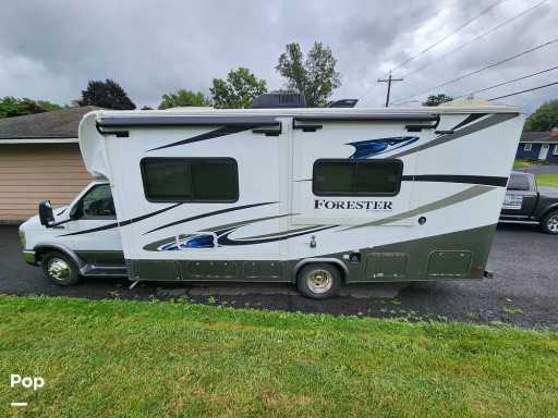 2018 Forest River forester 2421ms