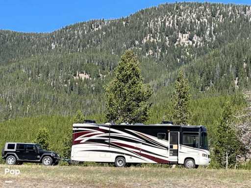 2013 Forest River georgetown 335ds