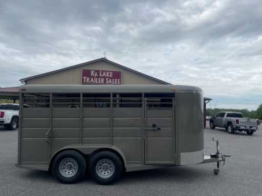 2023 Calico 16\' bumper livestock trailer
