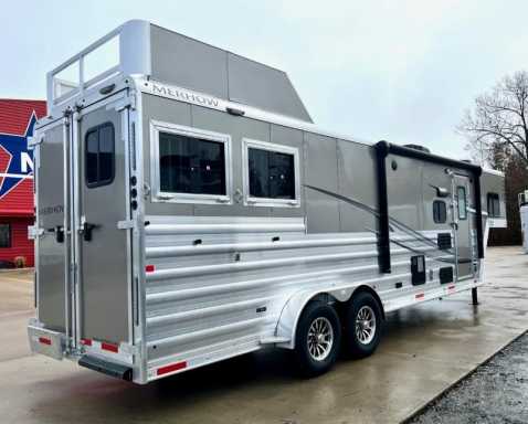 2023 Merhow next generation 7209 rk-s 2 horse living quarters with slide out