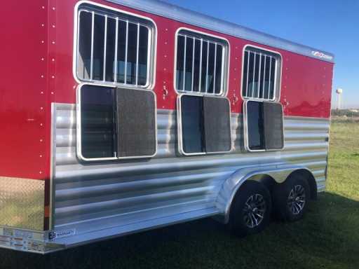 2024 Exiss 2024 xt 3 horse bumper pull trailer