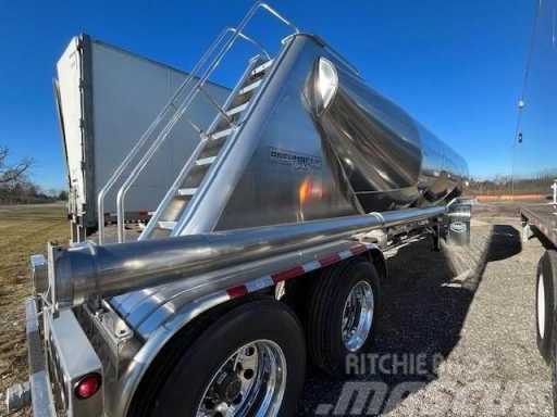 2024 Mac trailer 1050c pneumatic dry bulk tank