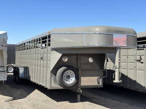2023 Calico livestock gooseneck stock trailer