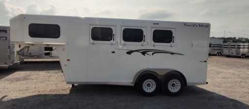2023 Trails West 3 horse gooseneck trailer