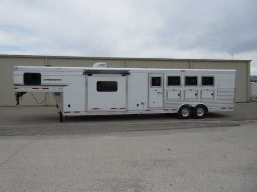 2023 smc 4 horse gooseneck trailer with 13\' living quarters