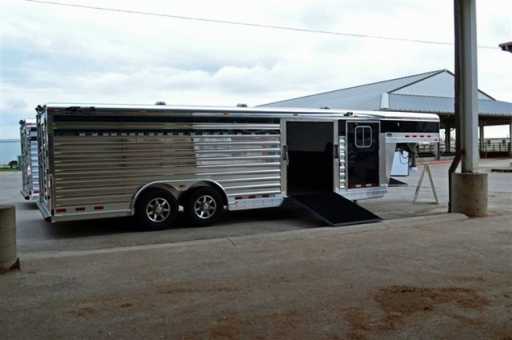 2016 4-star 24' show stock with 4' tack room